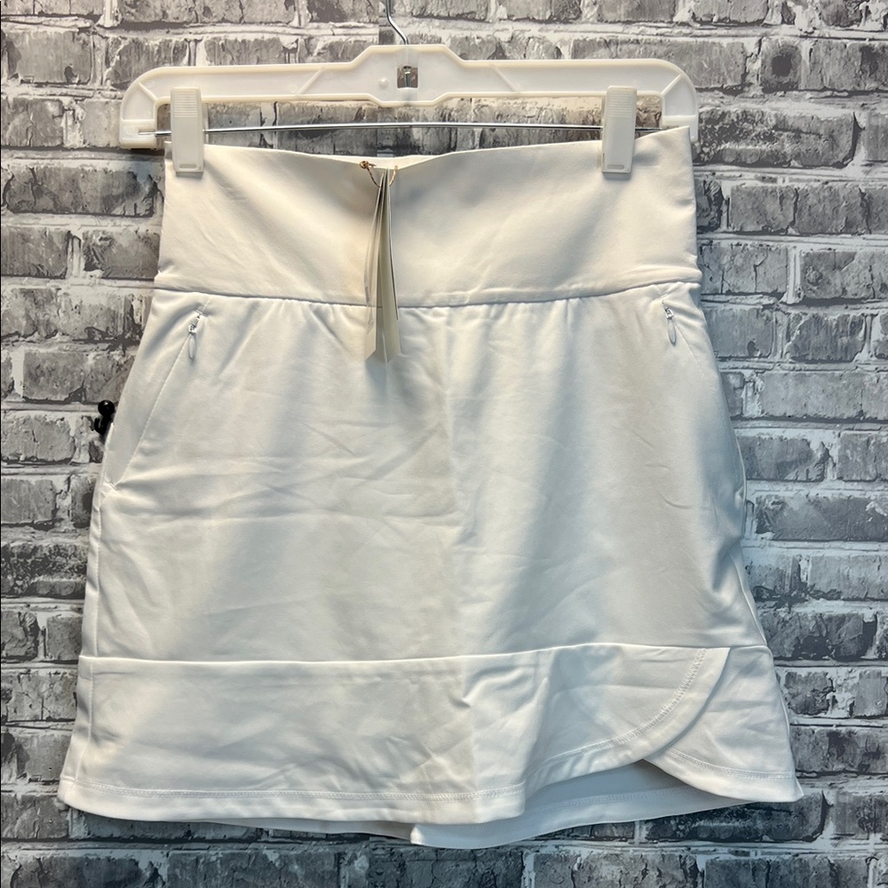 NWT Woman's ADIDAS golf skorts